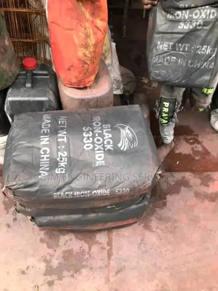 Bags Of Black Oxide Color Pigment