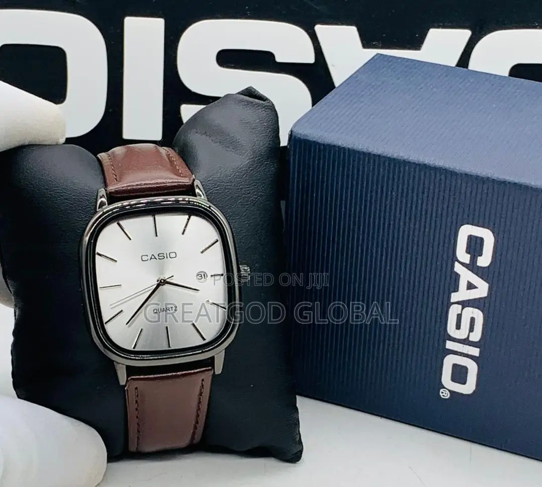 *Casio Leather Analog Wristwatch*