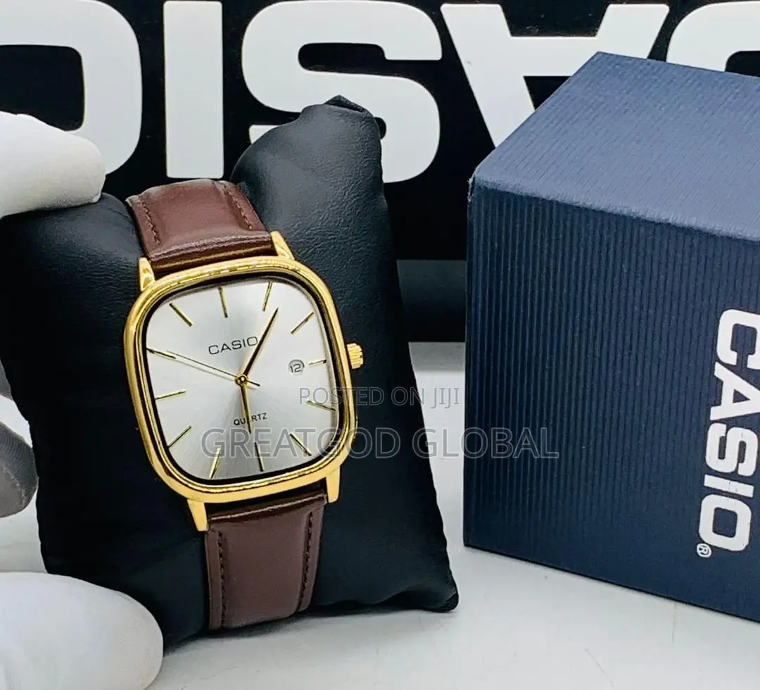 *Casio Leather Analog Wristwatch*
