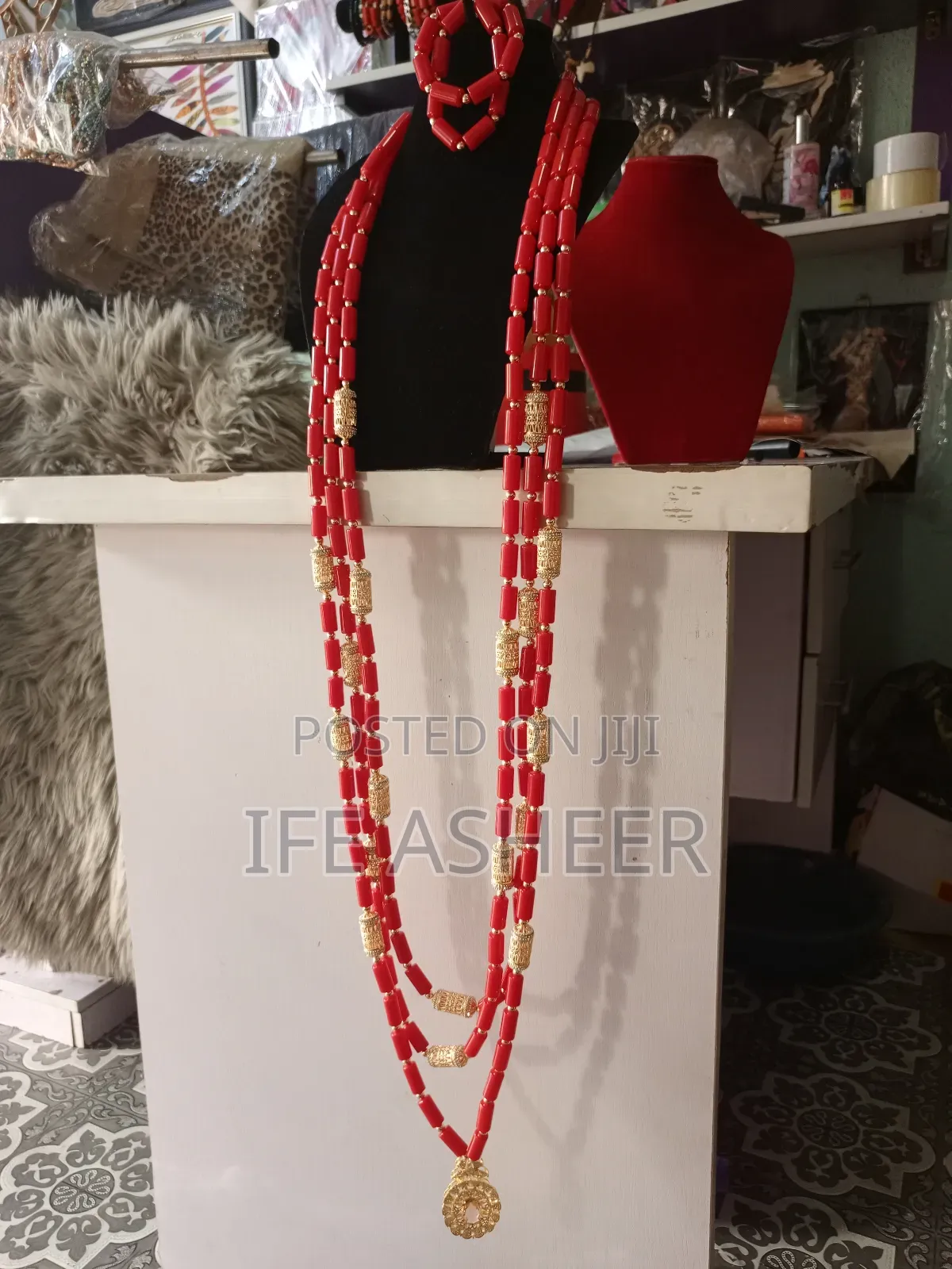 Red Navel Length 3 Steps Men Ceremonial Beads With Pendant