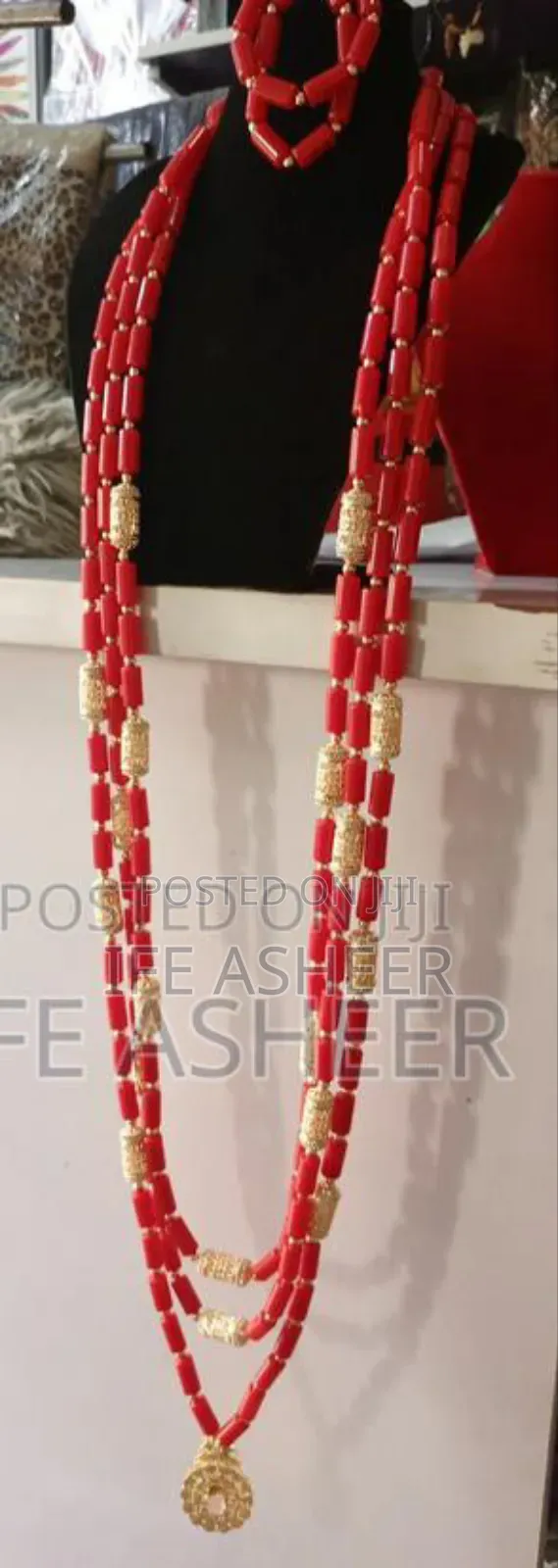 Red Navel Length 3 Steps Men Ceremonial Beads With Pendant