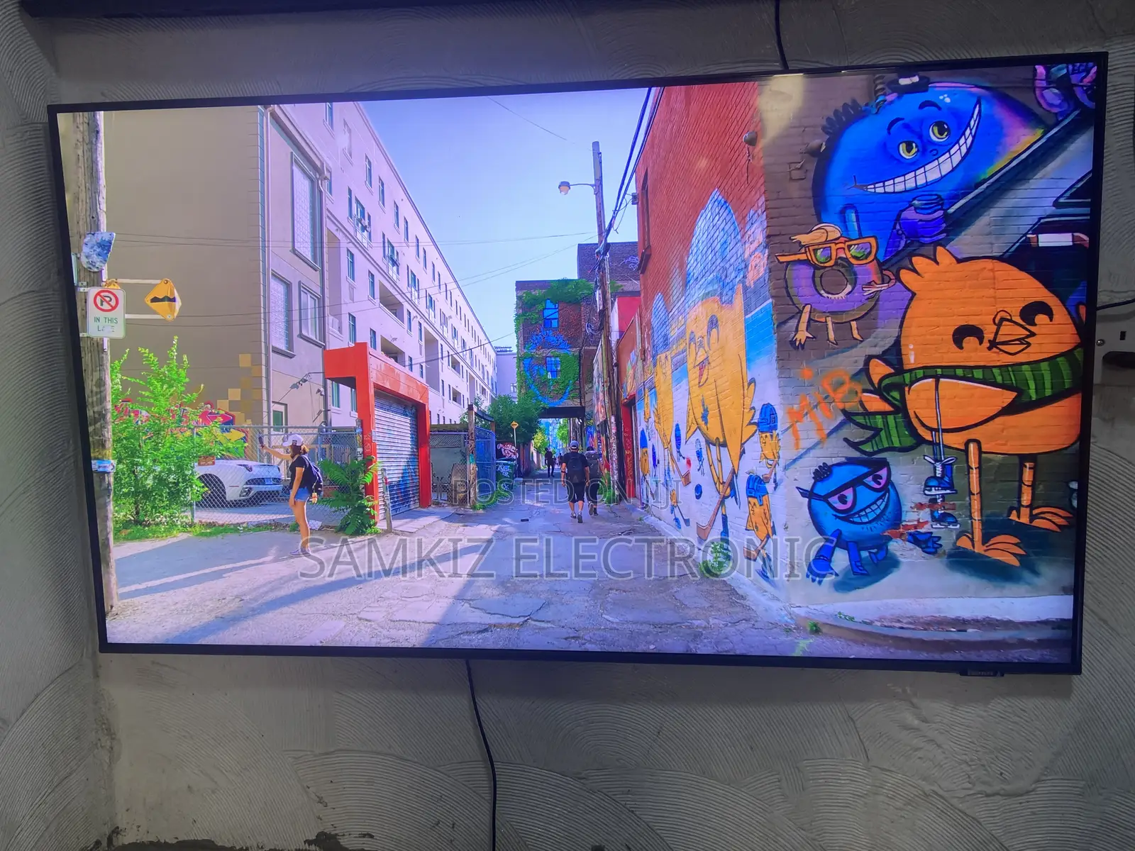 Samsung 50bu8000 50 Inches Crystal Uhd Smart Tv (2022 Model)