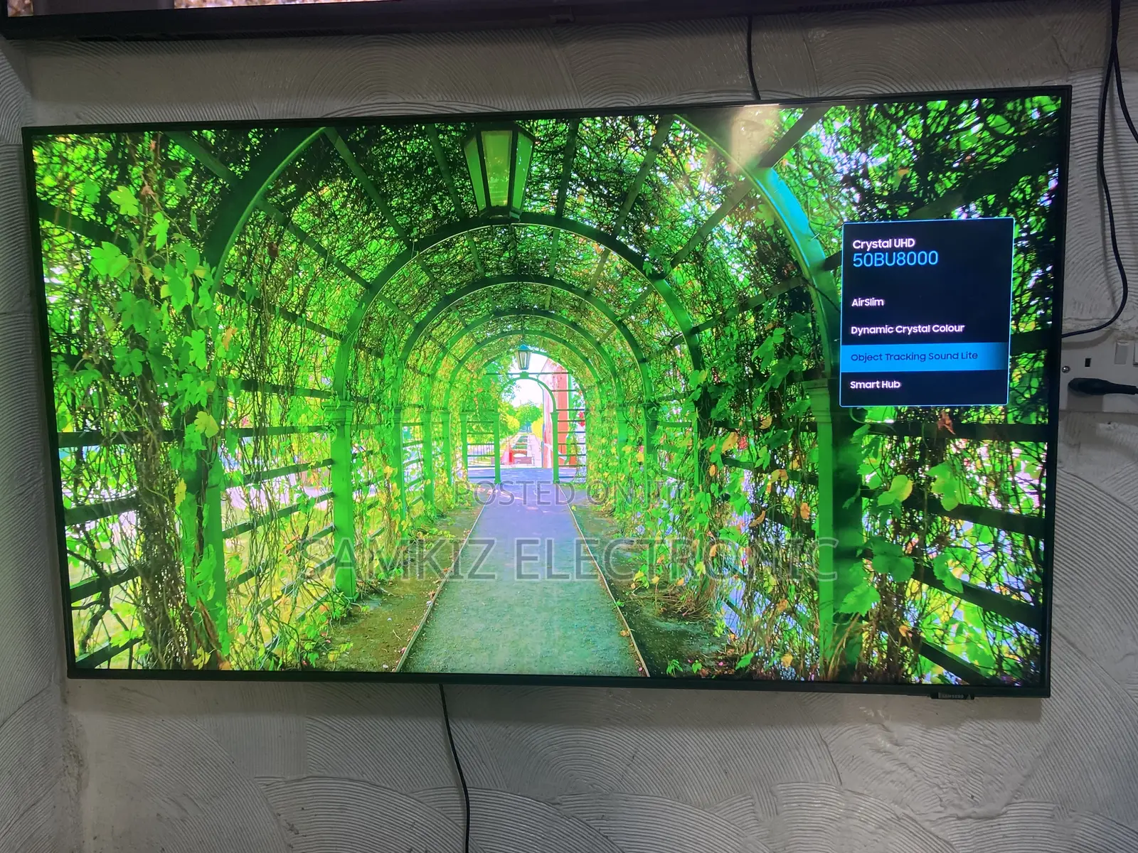 Samsung 50bu8000 50 Inches Crystal Uhd Smart Tv (2022 Model)