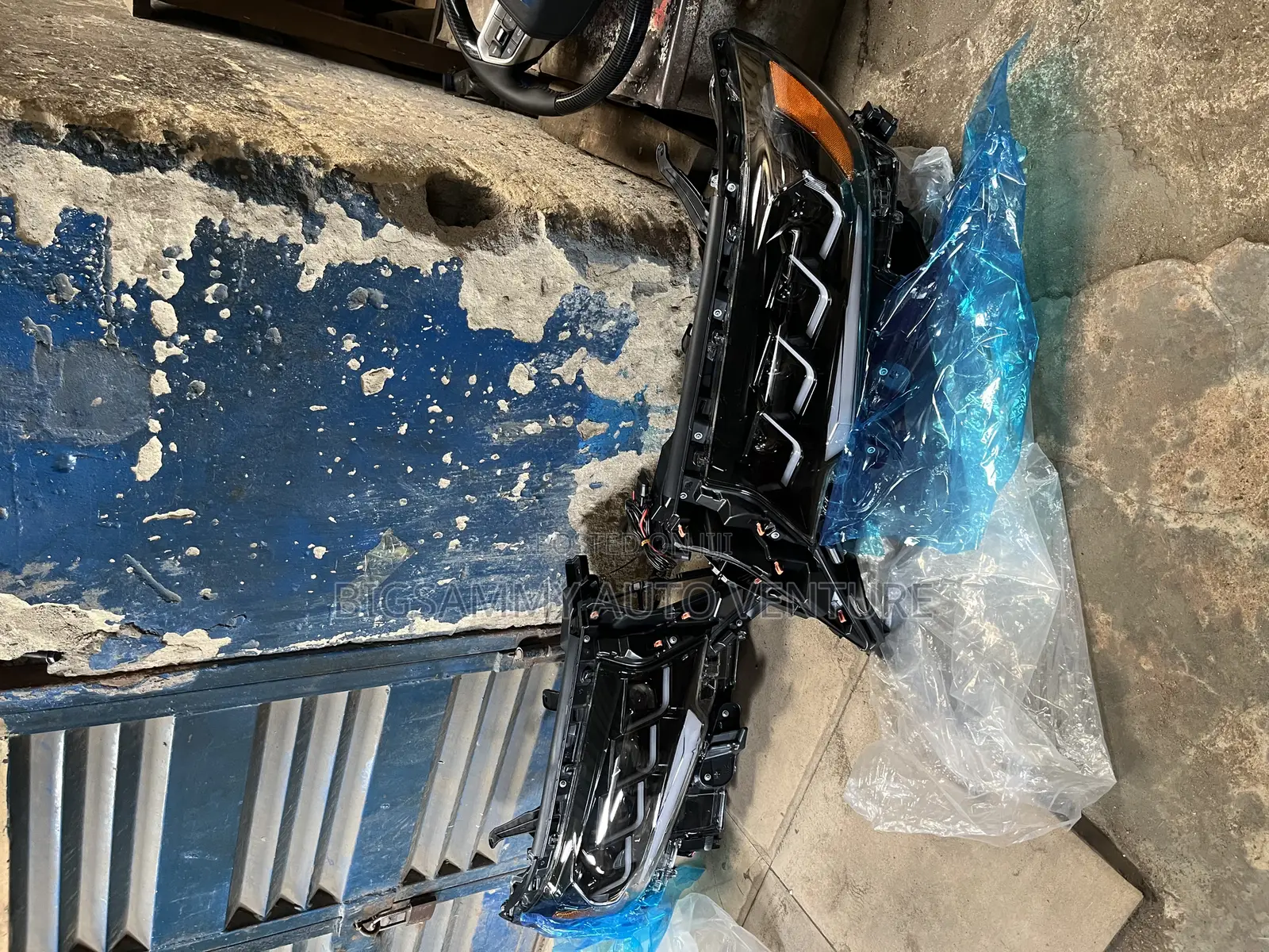 Toyota Prado 4 Touch / Bulb Headlamp/Headlight/Full Light