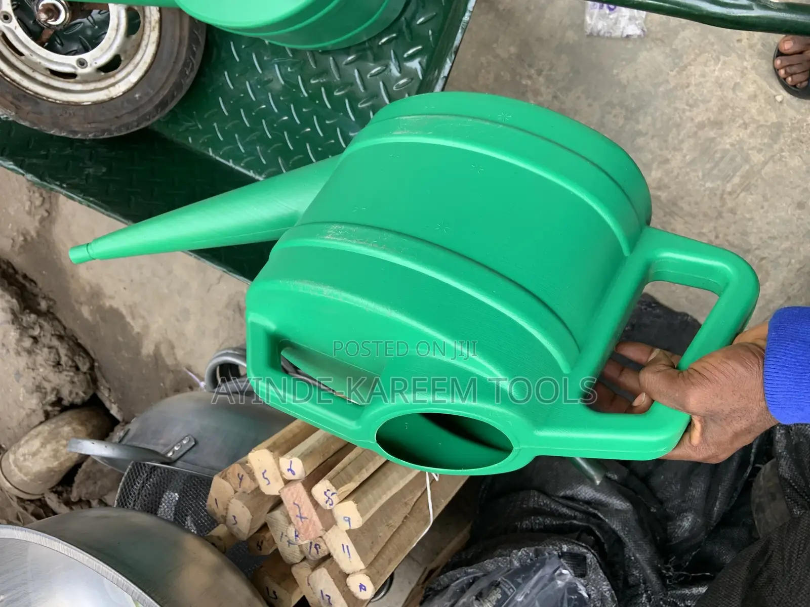 Plastic Watering Can (10litres)