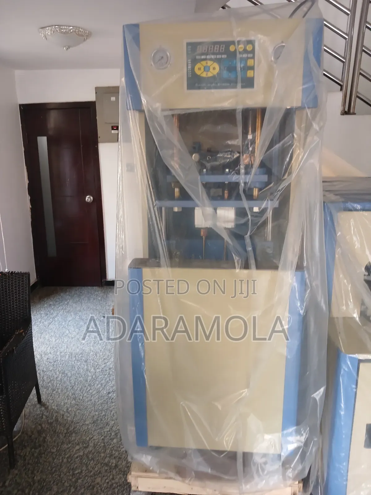 Pet Blowing Machine (Bottle Making Machine)