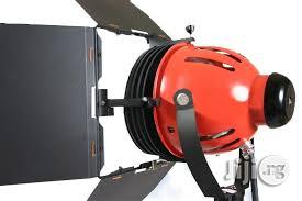 A Set of 800watt Red Head Continuous Studio Light