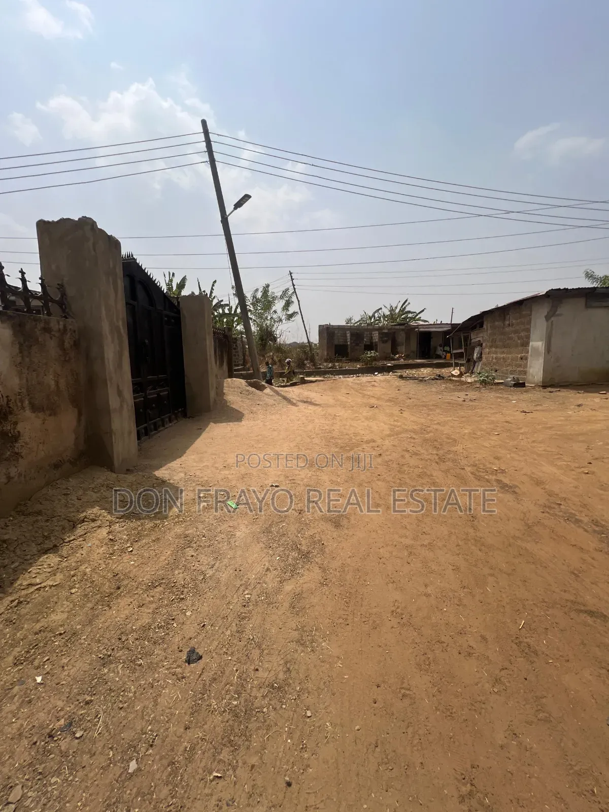 Mixed Used Land for Sale Near Iyana Chuch Bus-Stop Monatan