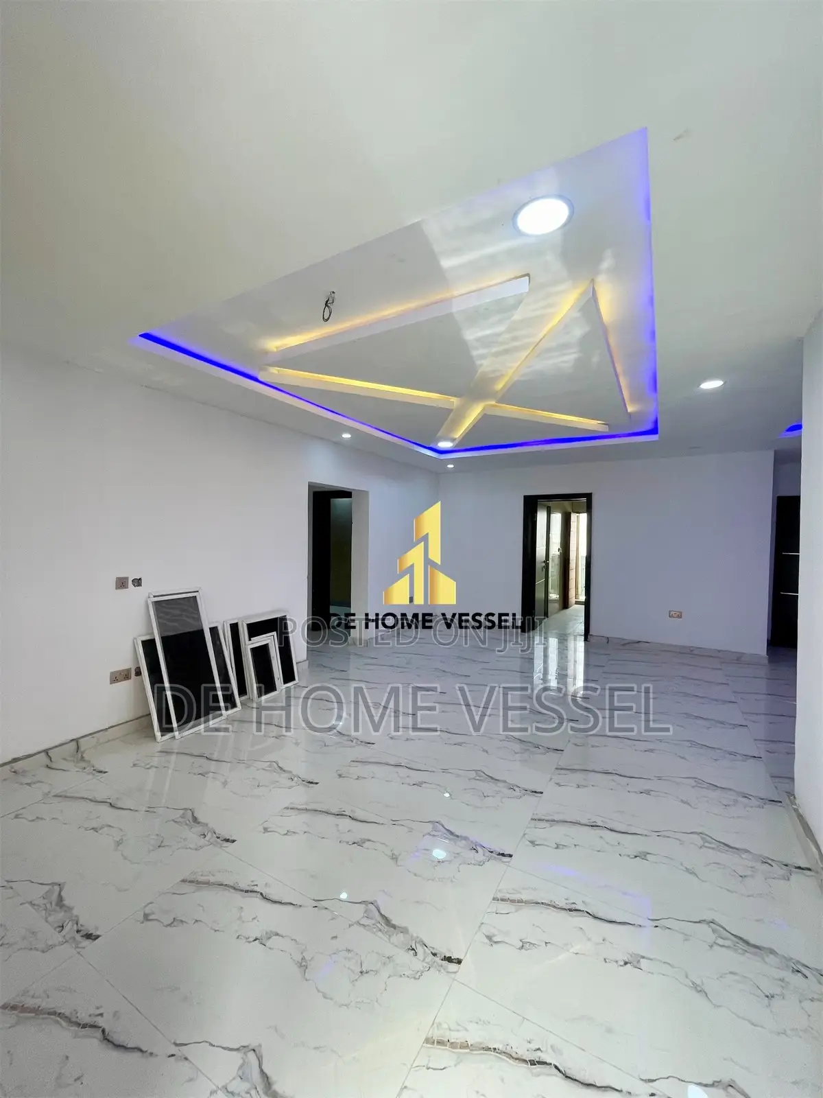 2bdrm Block of Flats in Lekki Phase 1 for sale