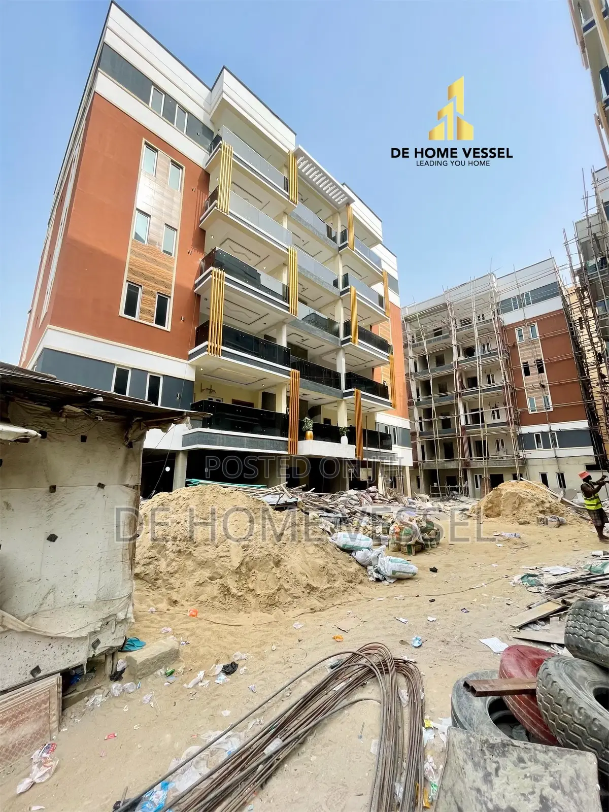 2bdrm Block of Flats in Lekki Phase 1 for sale