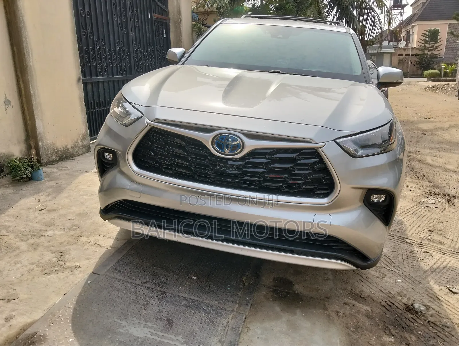 Toyota Highlander LE AWD 2020 Silver