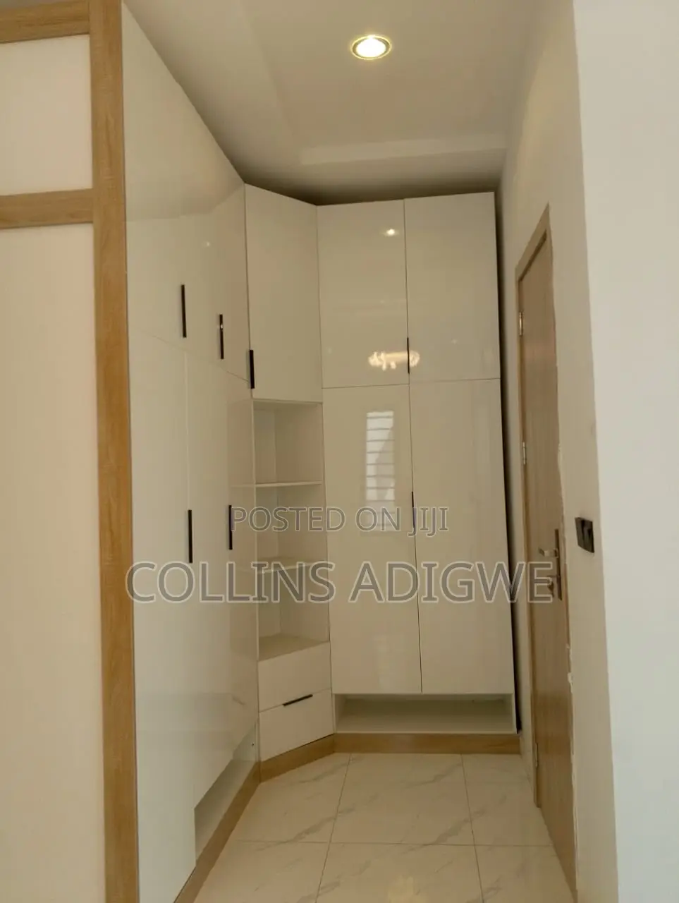 4bdrm Duplex in Gated Estate for sale