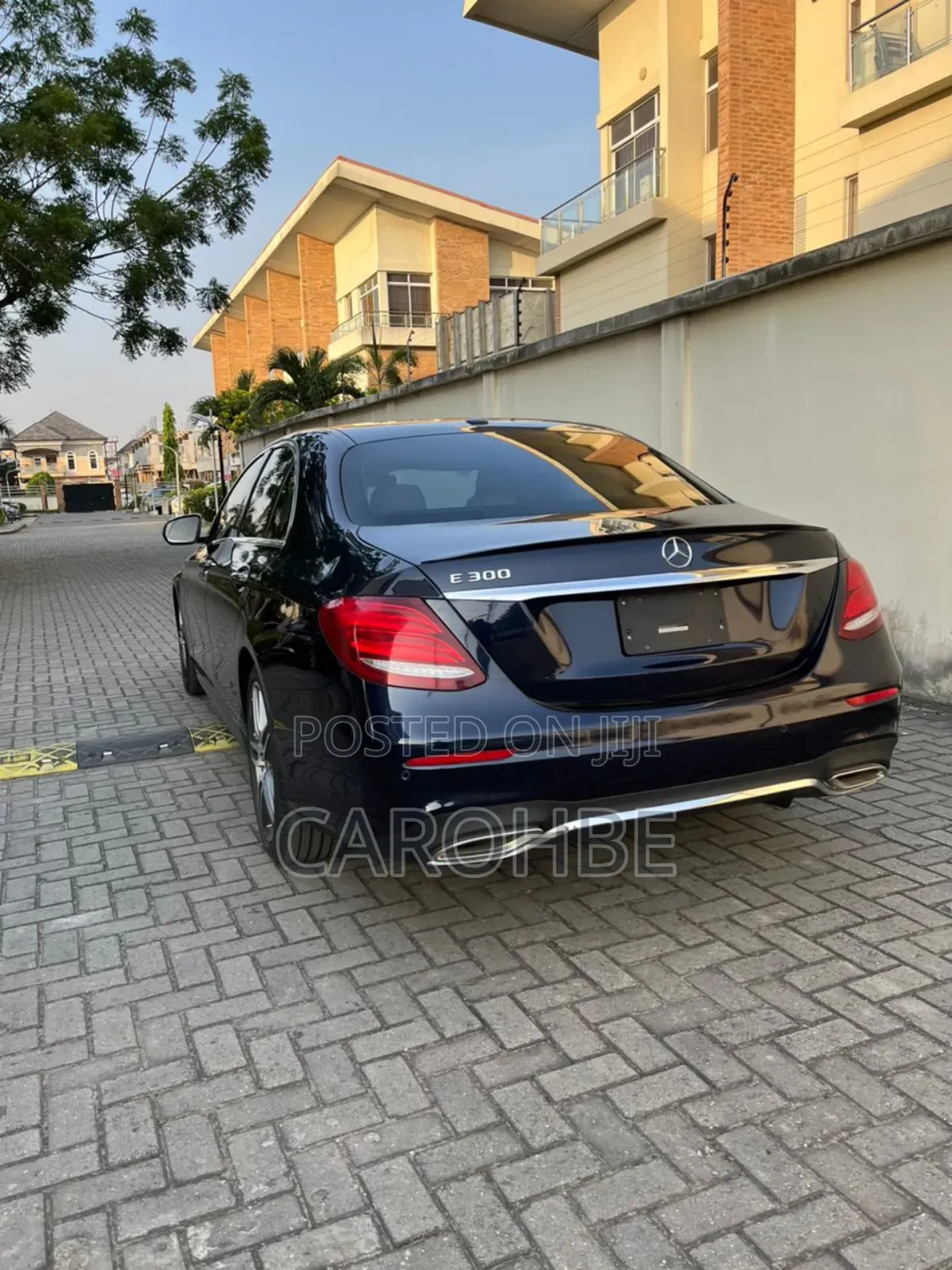Mercedes-Benz E300 2018 Blue