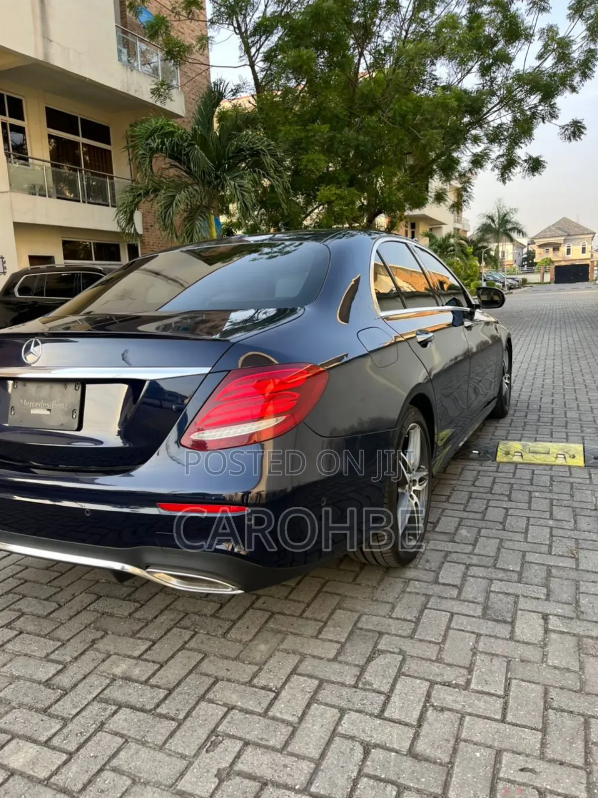 Mercedes-Benz E300 2018 Blue