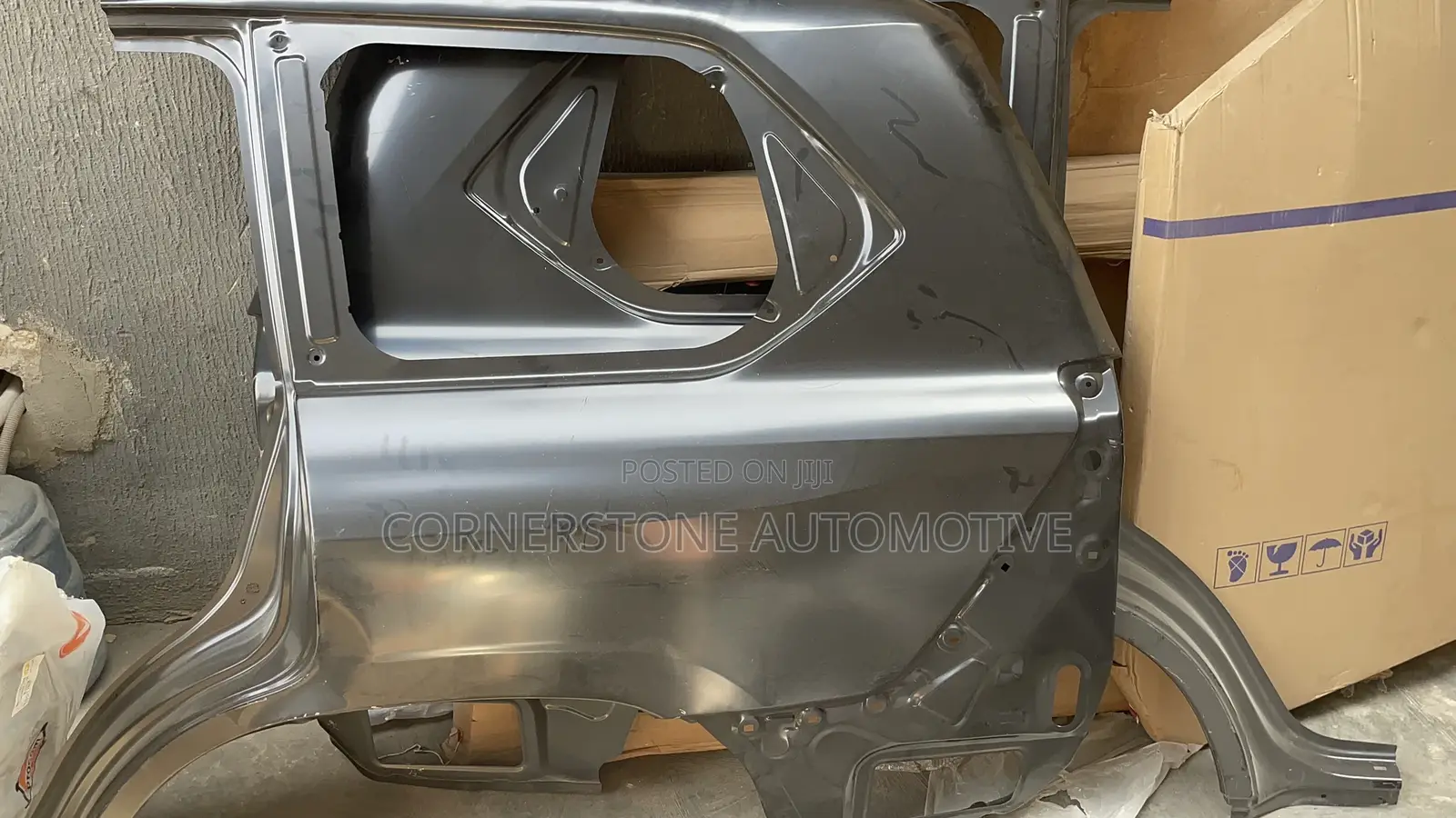 Back Fender Lx570 2019