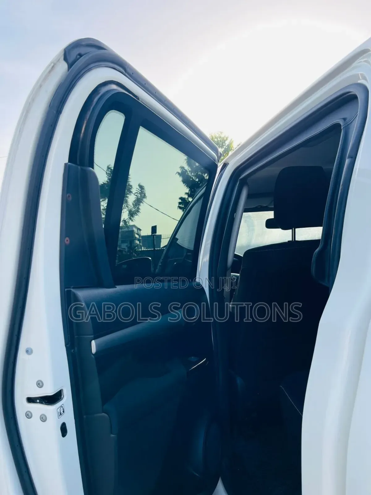 New Toyota Hilux 2023 White