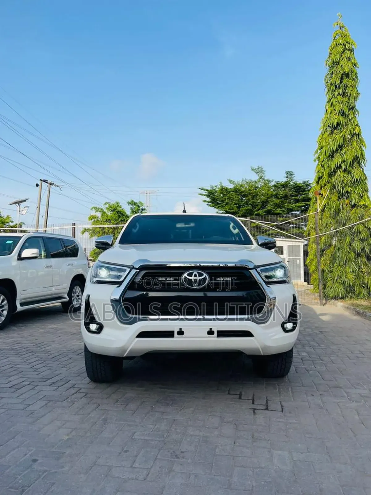 New Toyota Hilux 2023 White
