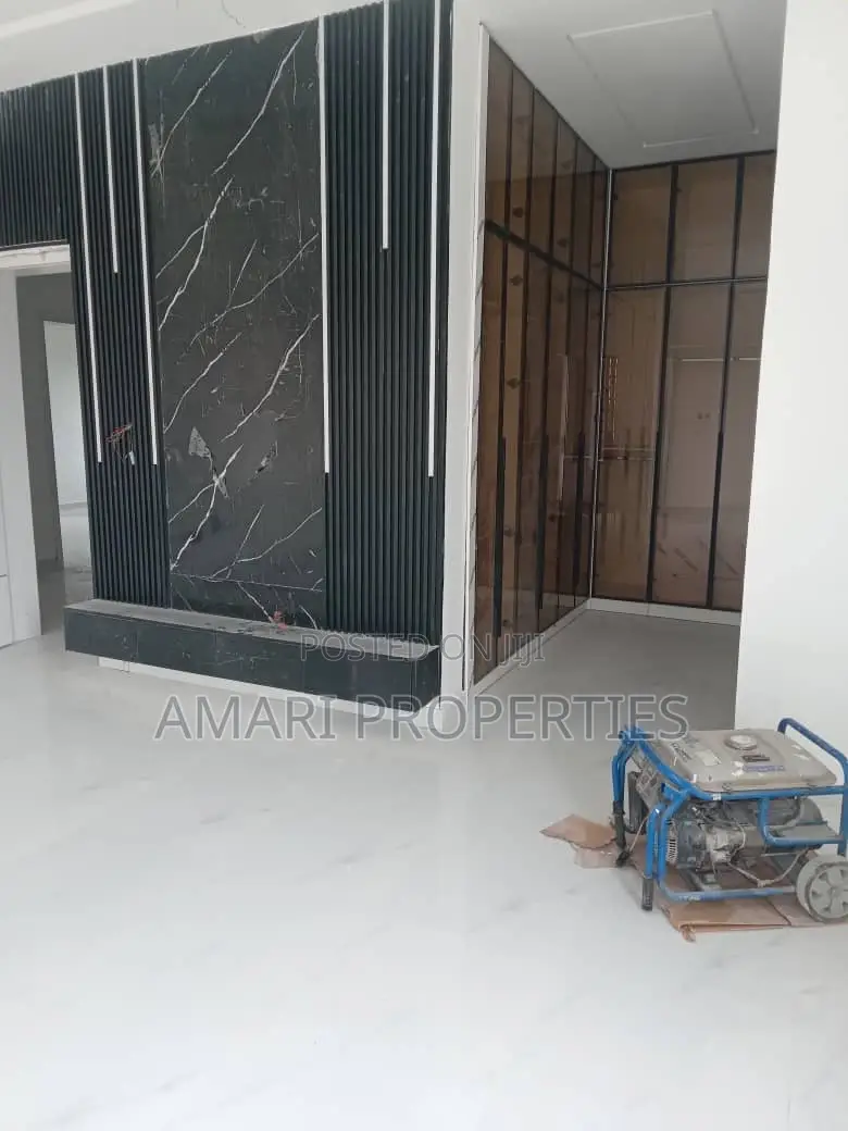 5bdrm Duplex in Pearl Gardens Estate, Ajah for rent