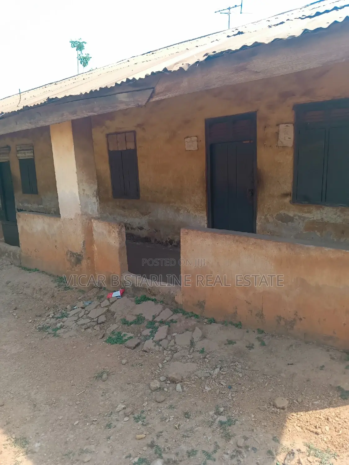 5bdrm Bungalow in International Market, Ebonyi for sale