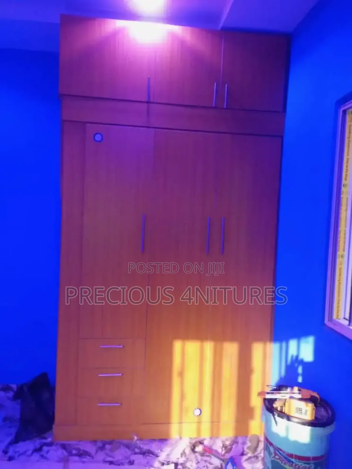 Inbuilt Wardrobe Cabinet