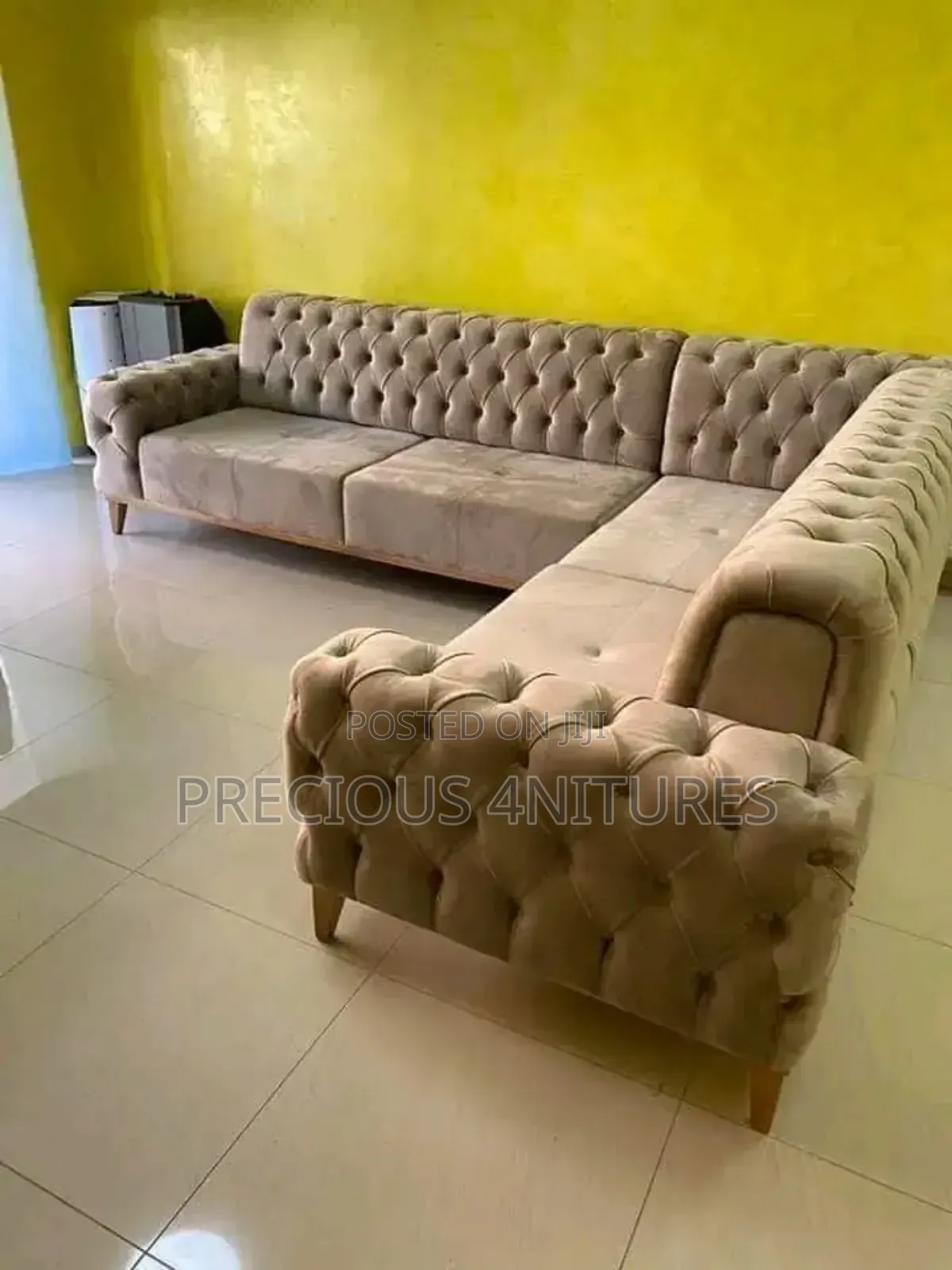 L Form Chair