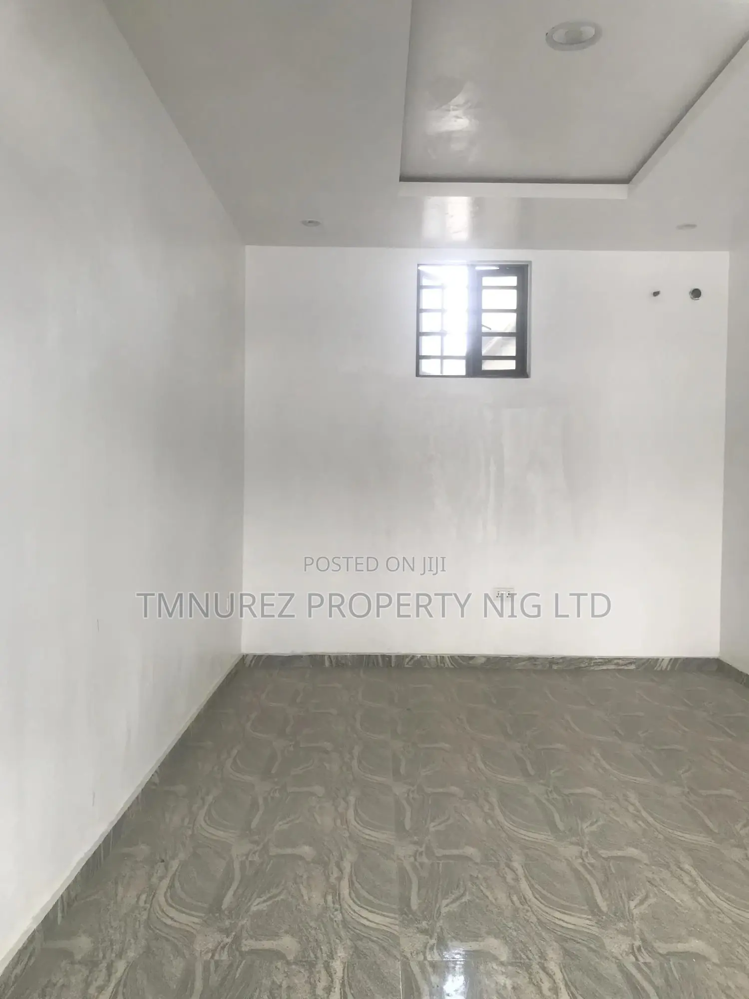 Shop for Rent,At Orchild Road