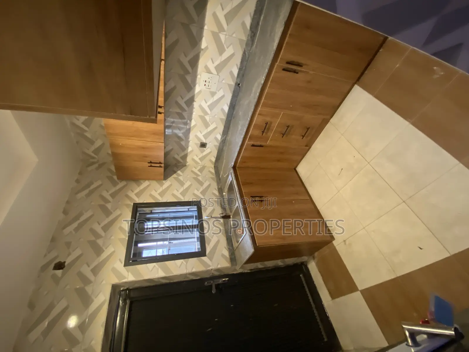 2bdrm Block of Flats in Dawaki for rent