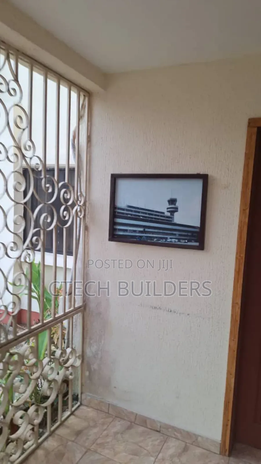 Distress Furnished Hotel for Sale