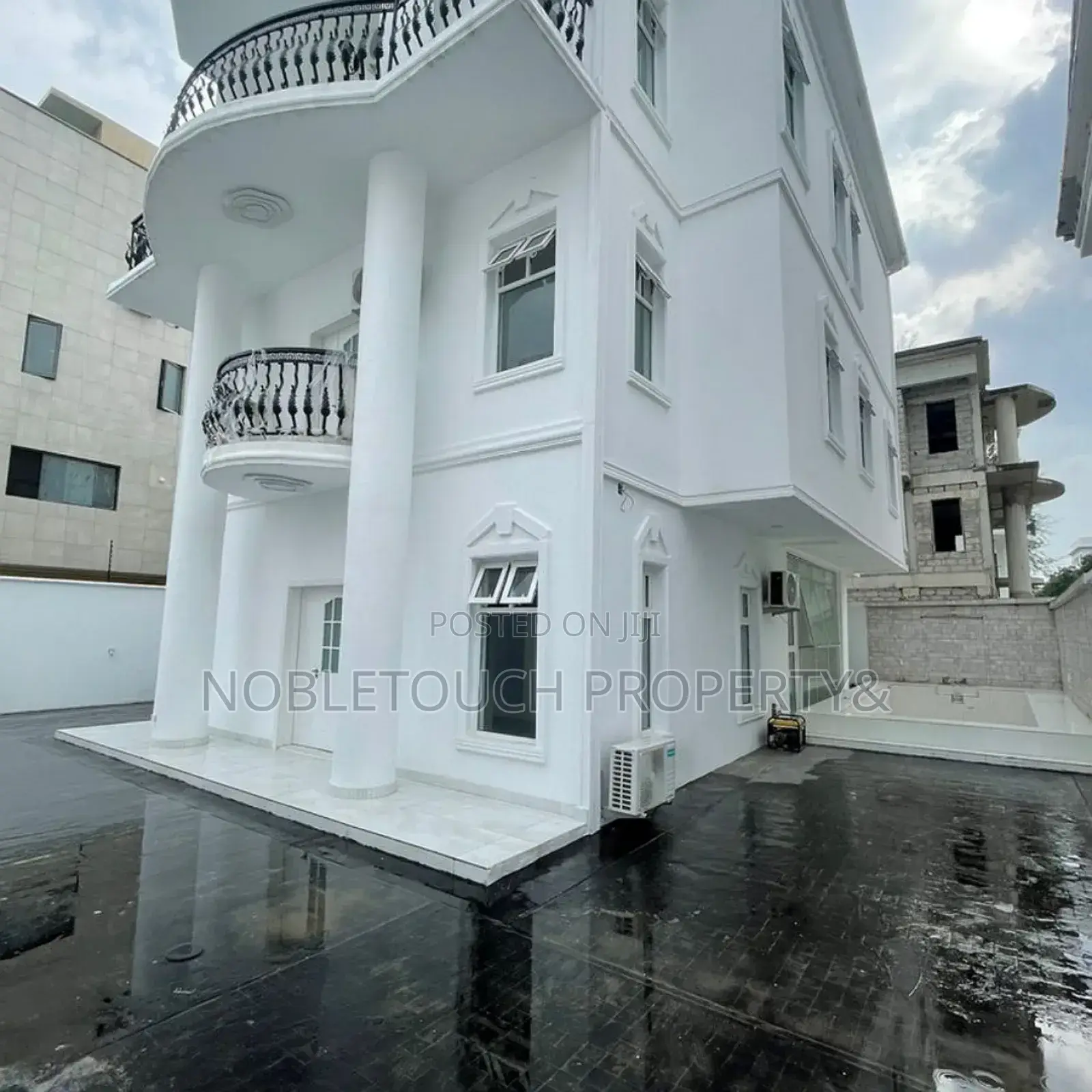 Furnished 4bdrm Duplex in Ikoyi Lagos, Banana Island for sale