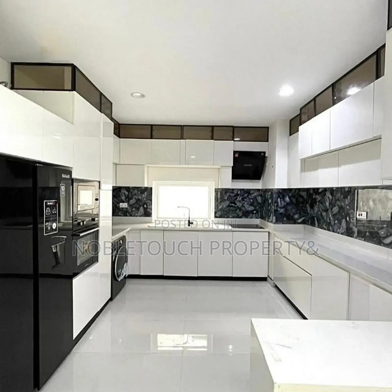 Furnished 4bdrm Duplex in Ikoyi Lagos, Banana Island for sale
