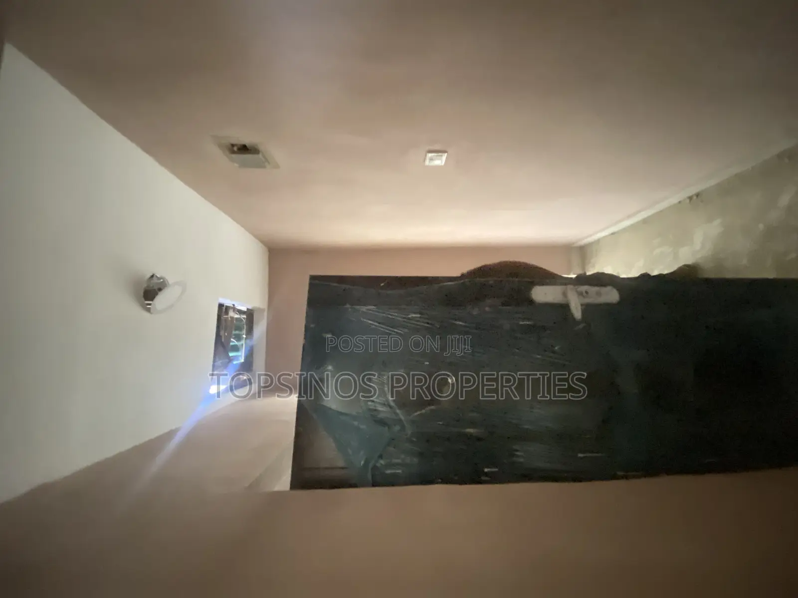 1bdrm Block of Flats in Dawaki for rent