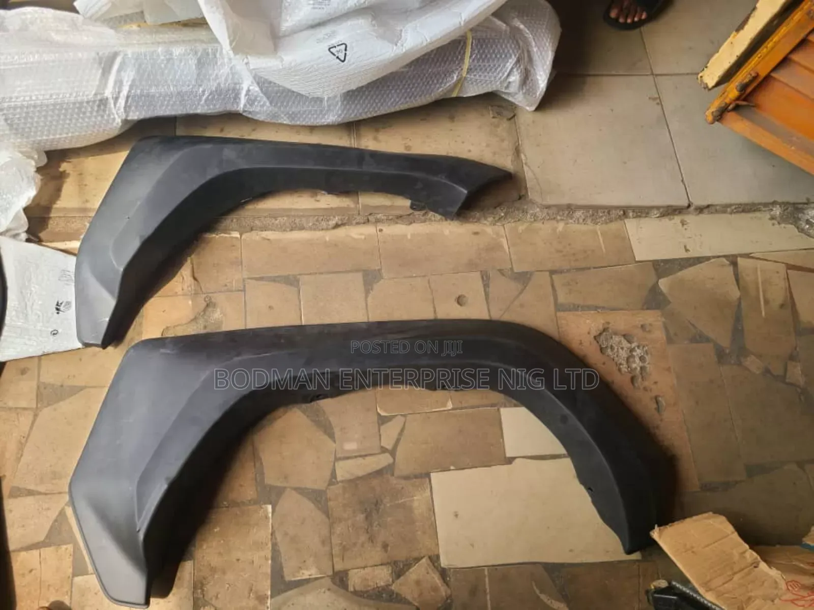 Complete Hilux Fender Paded GR Sport *, %4+