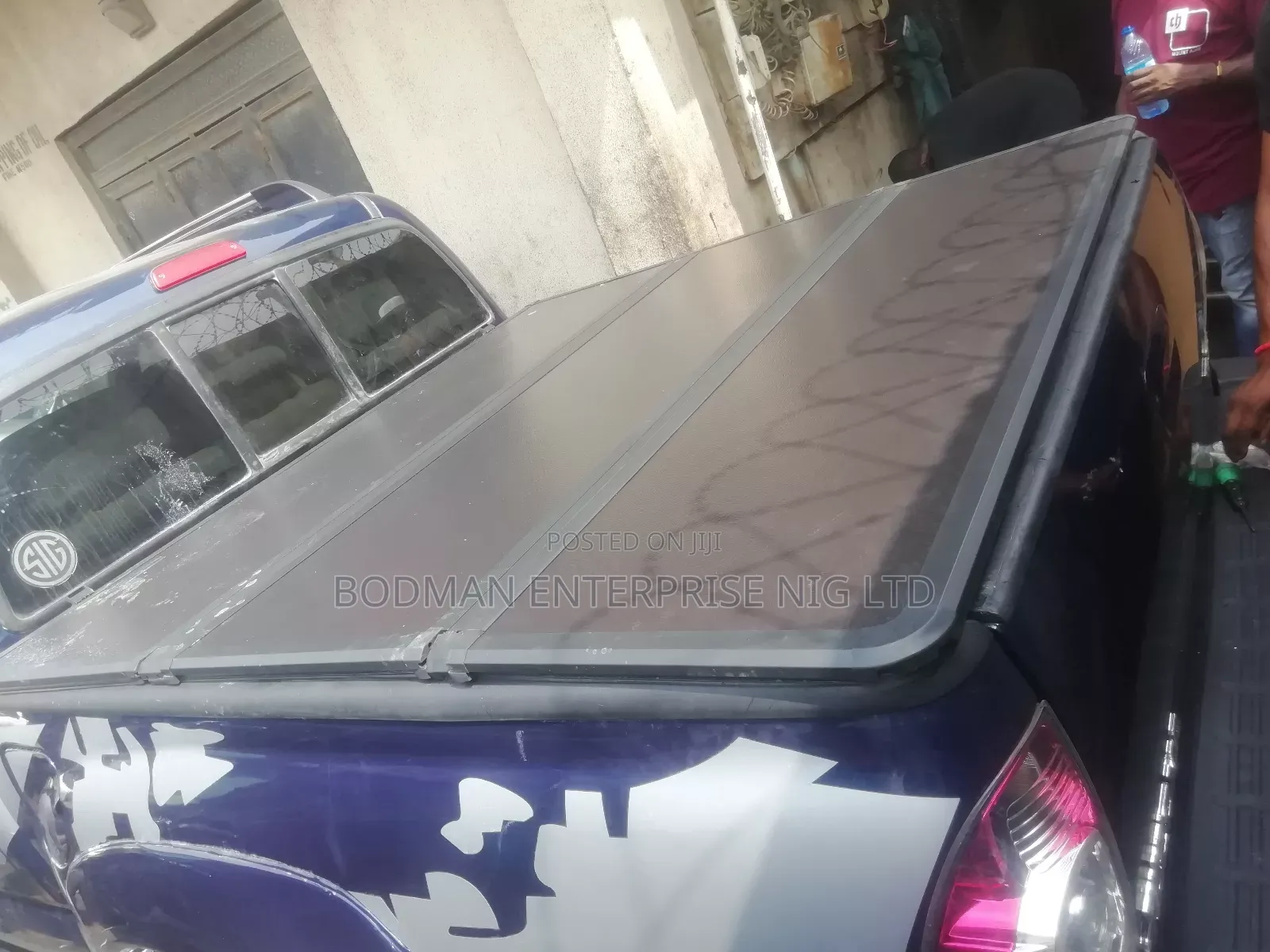Fiber Folding Cover for Toyota Tacoma, 0!?: