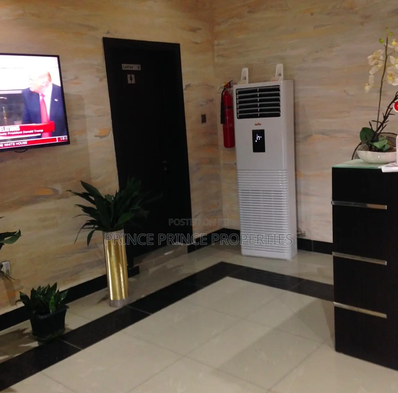 Furnished 17bdrm Apartment in Lekki for sale