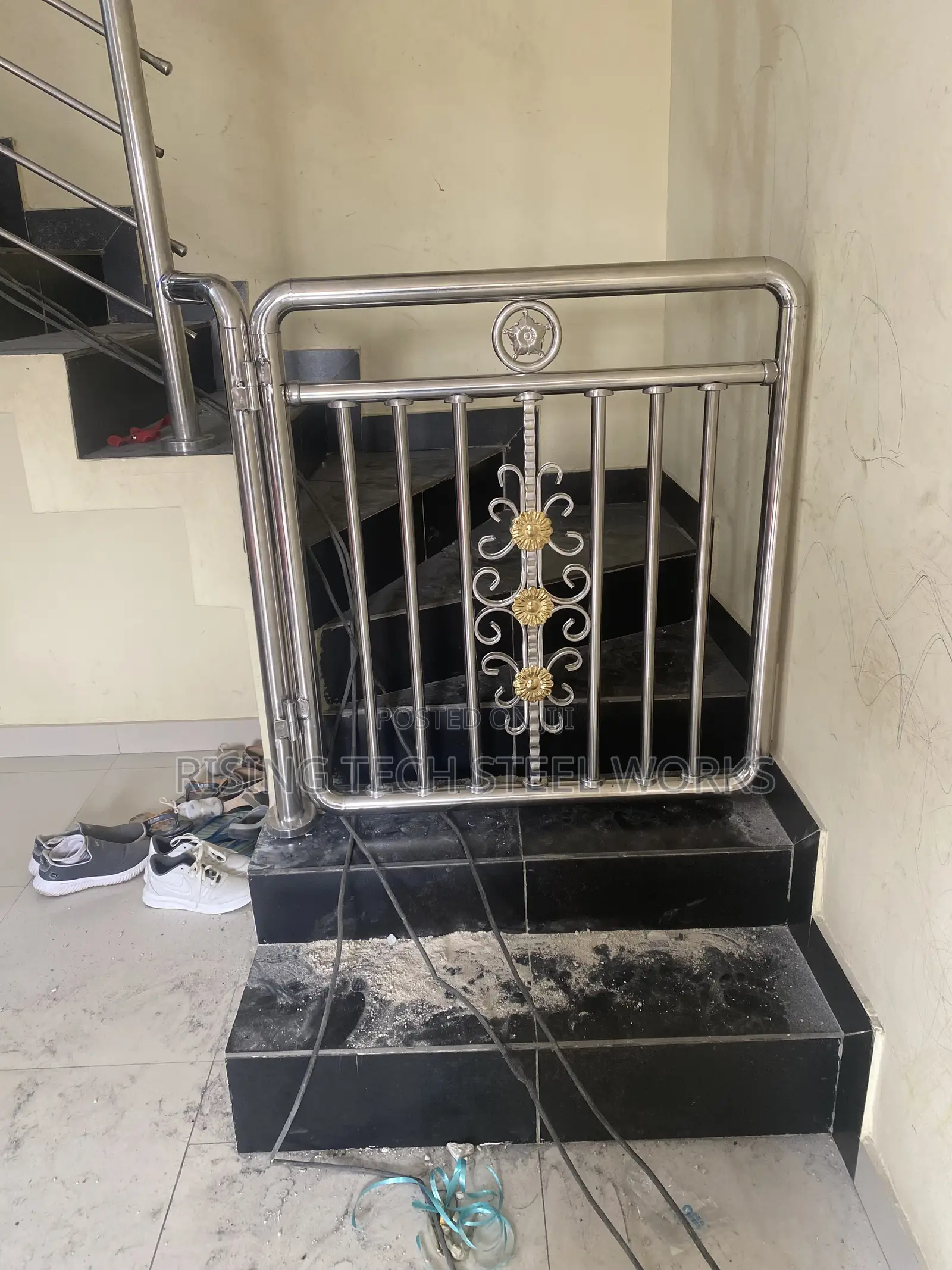 Stairs Stainless Handrail With Min Door