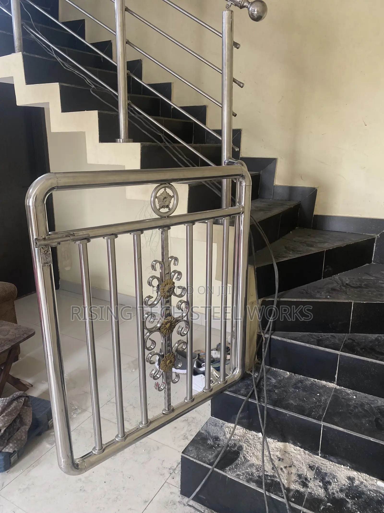 Stairs Stainless Handrail With Min Door