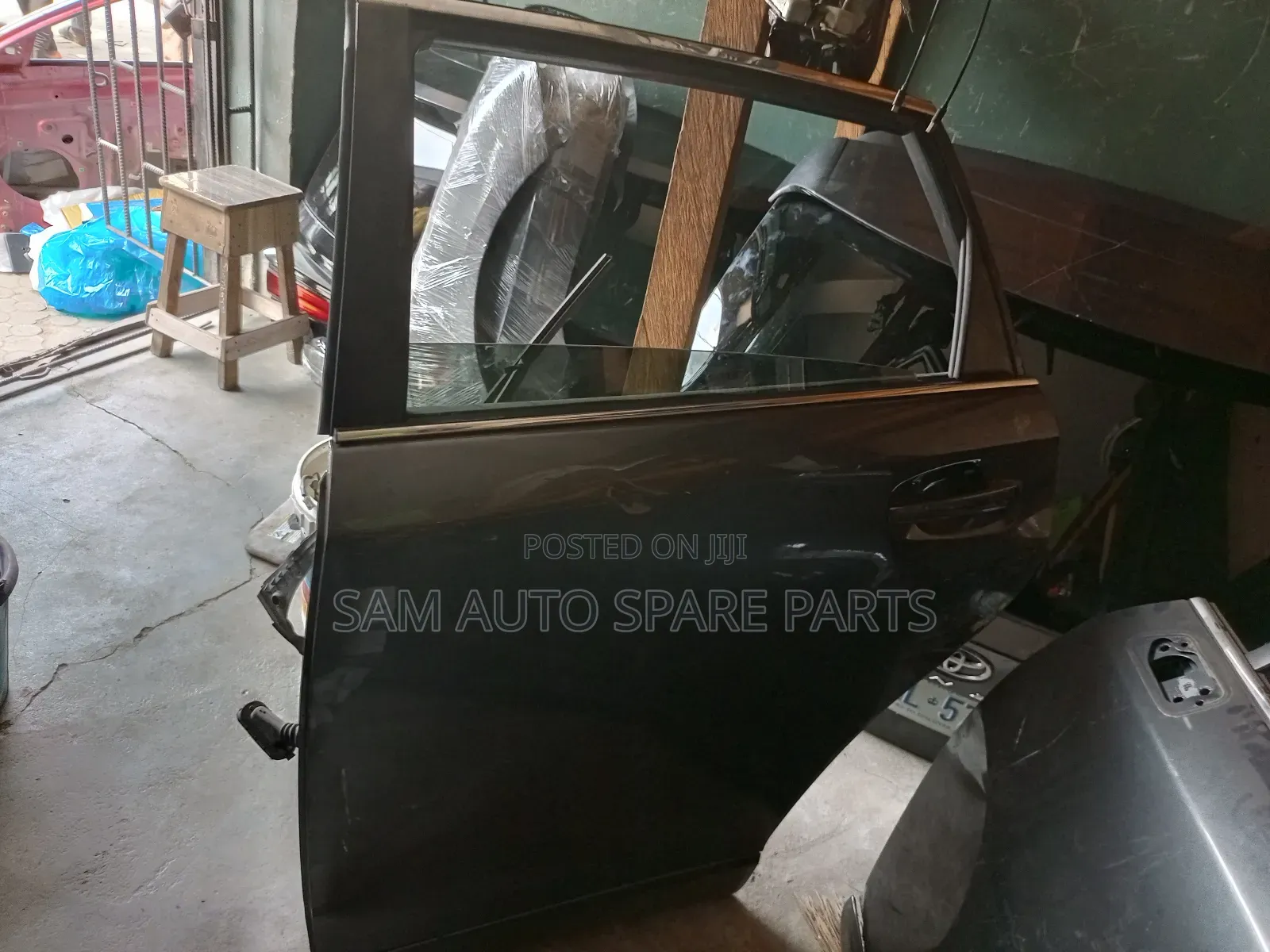 Toyota Venza Door Back Left Complete 2014 Model