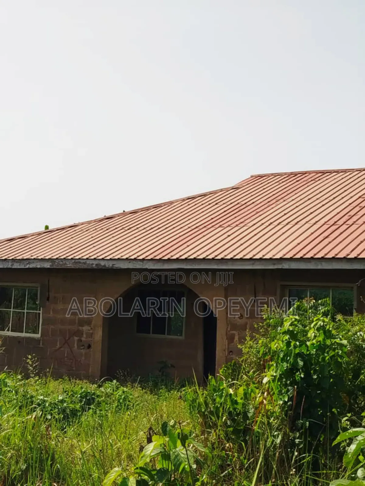 3bdrm Bungalow in Mercy Estate, Abeokuta South for sale