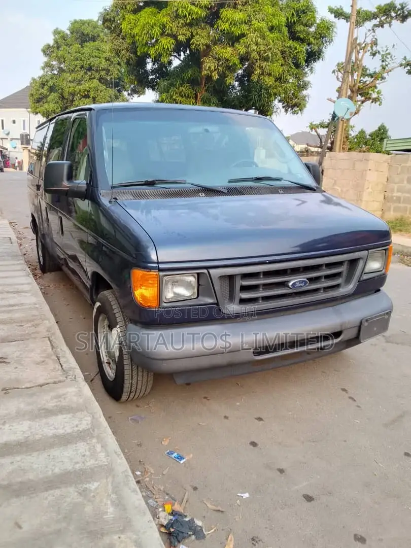 Ford E250 2006 Blue