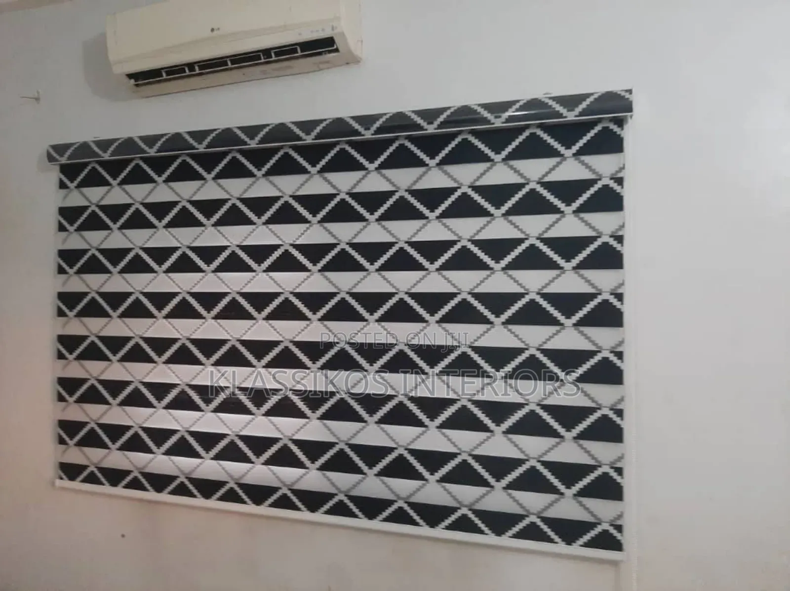 Window Blinds for Smart Homes Office (Who45)