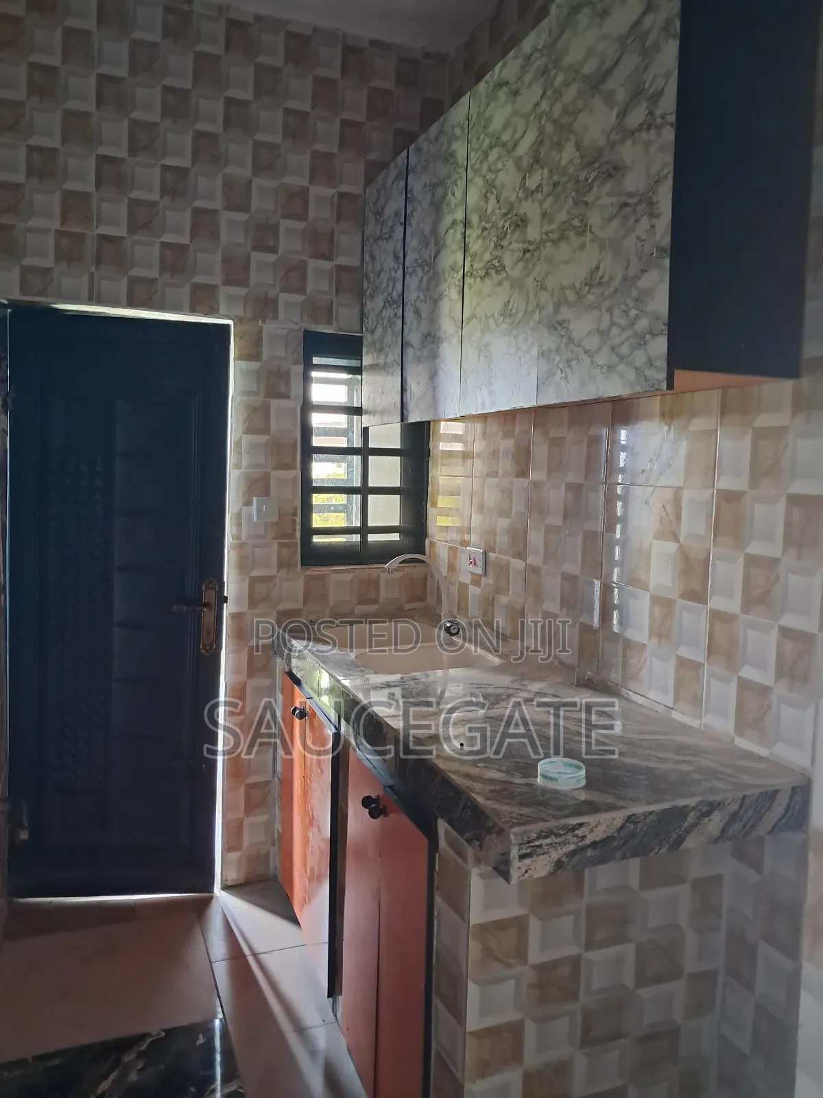 2bdrm Apartment in Diamond  Estate  for rent