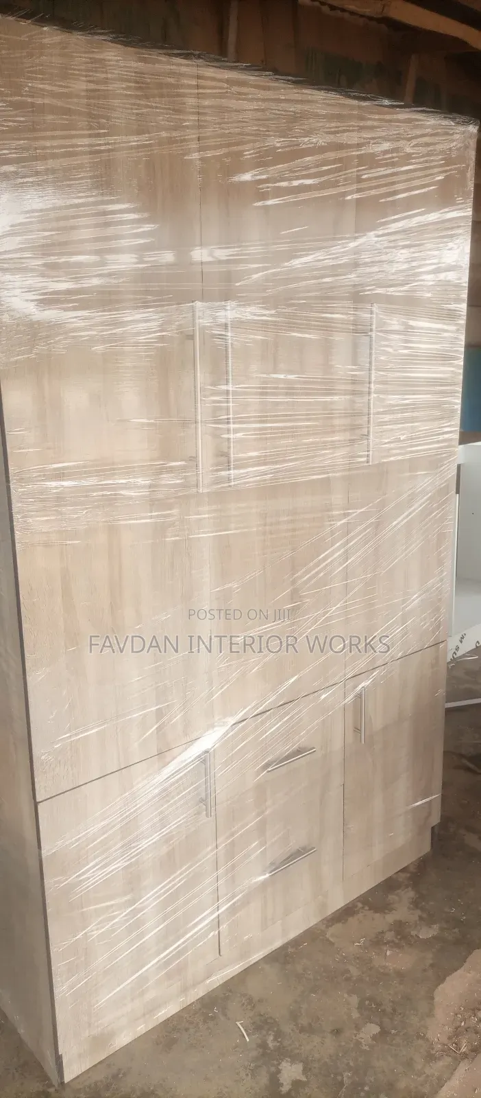 Wardrobe With Drawers