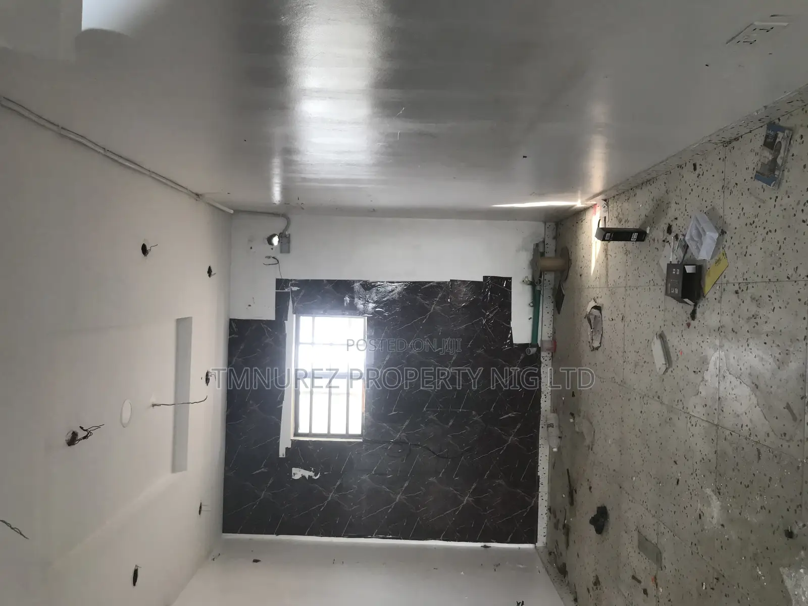 Shop for Rent Facing the Road Orchild Road