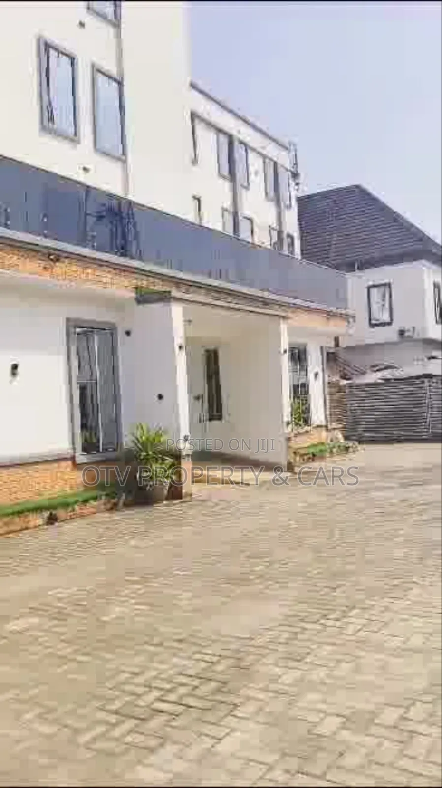 Guess House (Hotel) for Sale