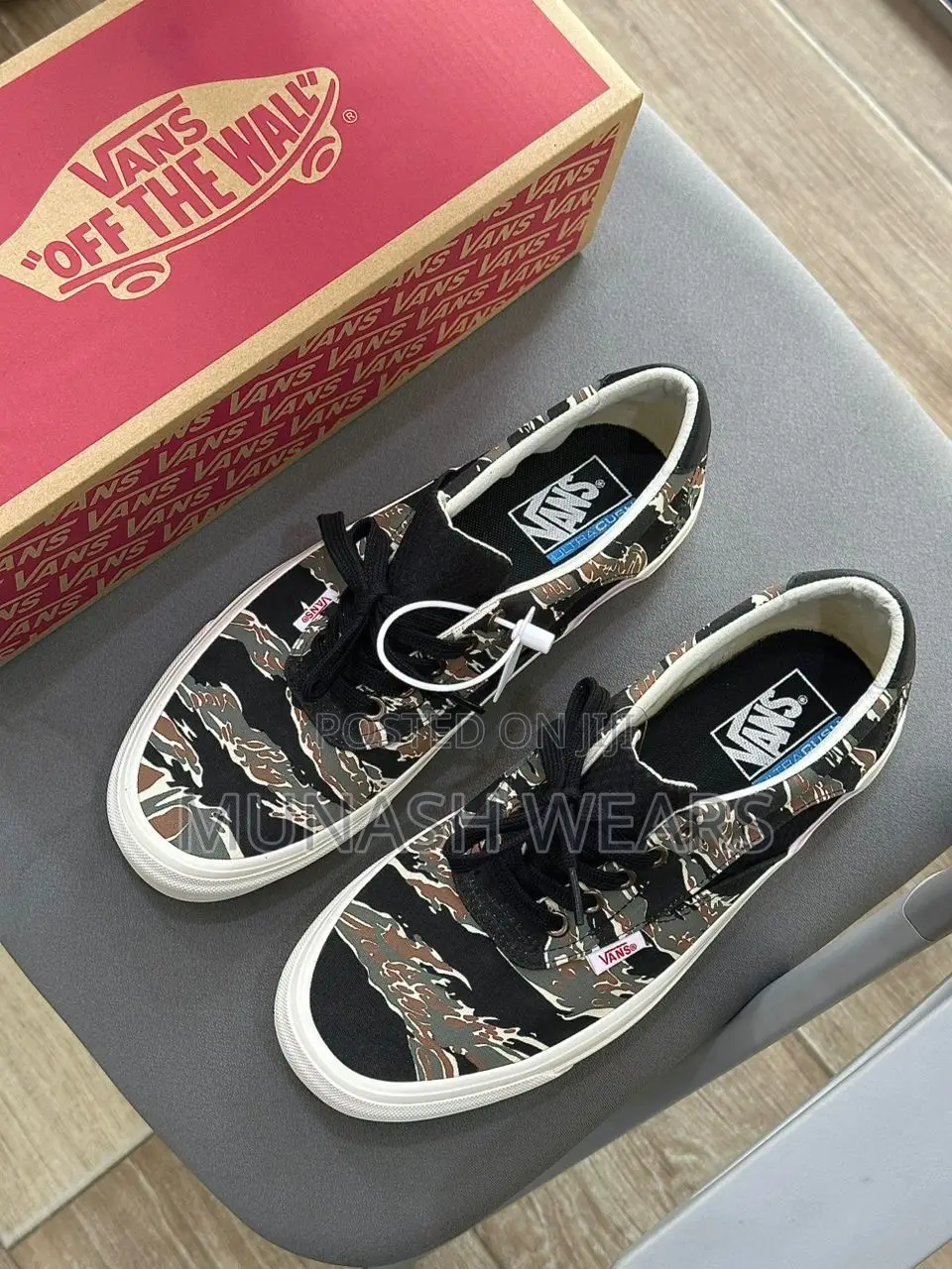 Classic Vans Sneakers Collection,Nationwide Delivery