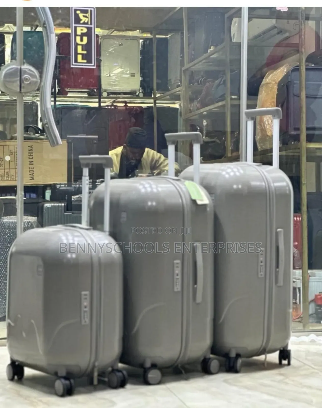 Letoo Set of 3 Luggage Boxes With USB, Guard Belt and Waterb
