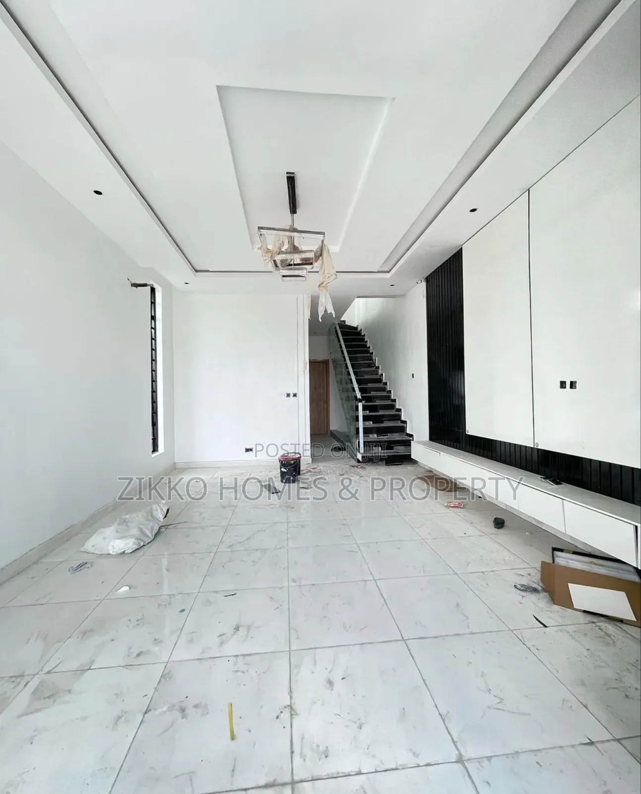 4bdrm Duplex in Ikota for sale