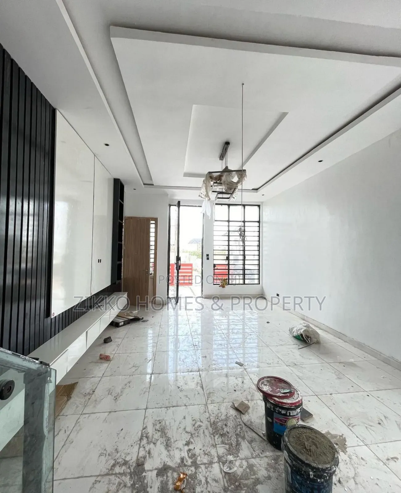 4bdrm Duplex in Ikota for sale