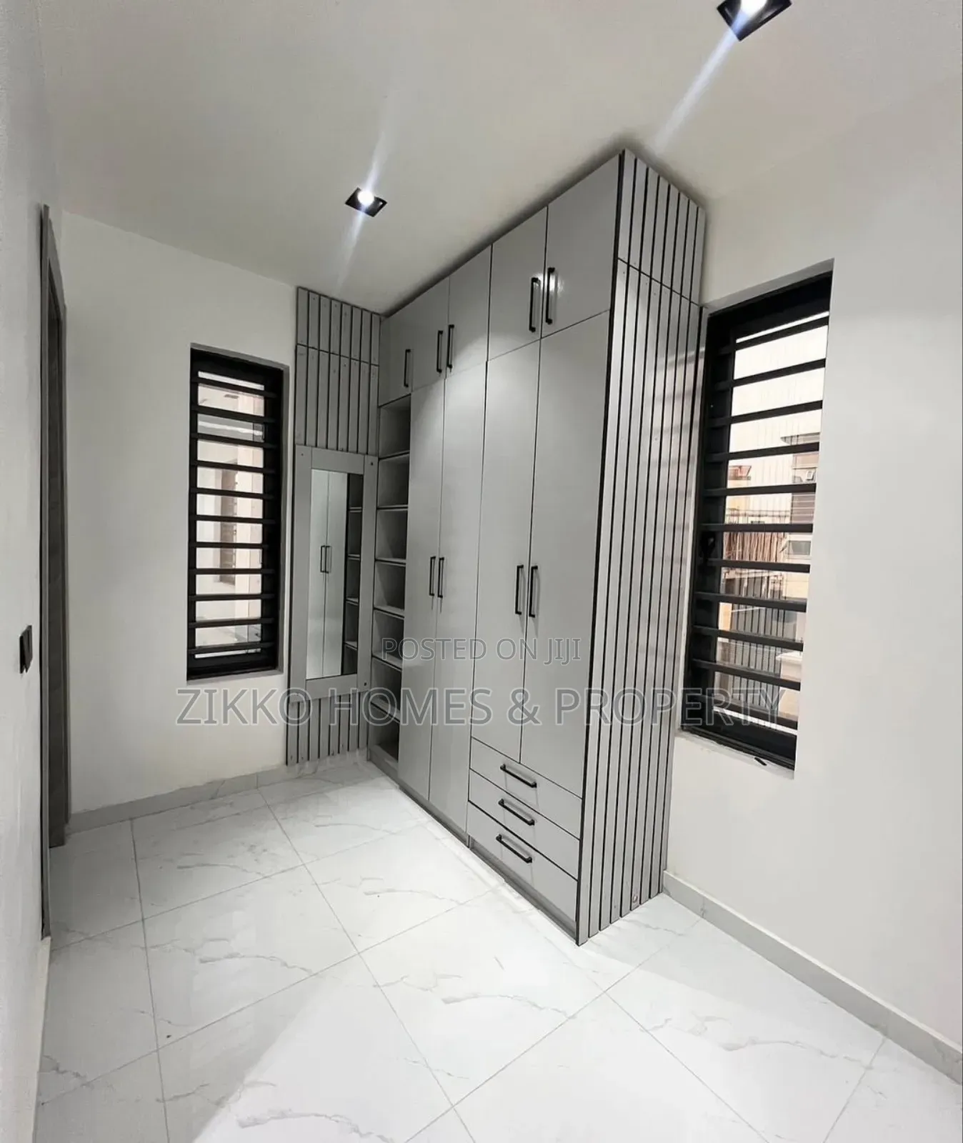 2bdrm Apartment In Lekki For Sale