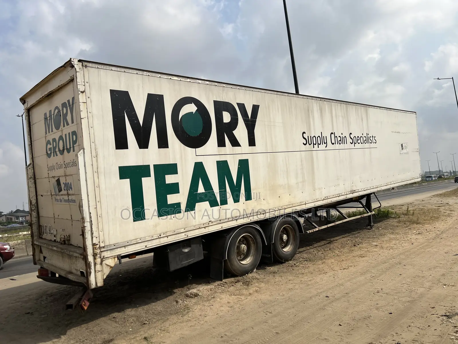 Trailer Loose